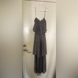 3 layer summer fun at the winery dress on a sunny☀️day with that CUTE straw hat.